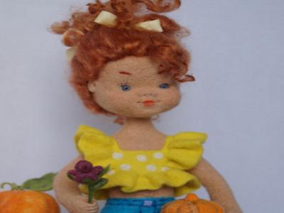 Кукла Лиза ручной работы методом сухого валяния