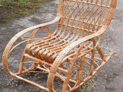 Кресло-качалка для детей плетенная руками из ивовой лозы