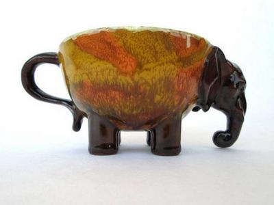 Керамическая чашка слон из красной глины. Ручная работа
